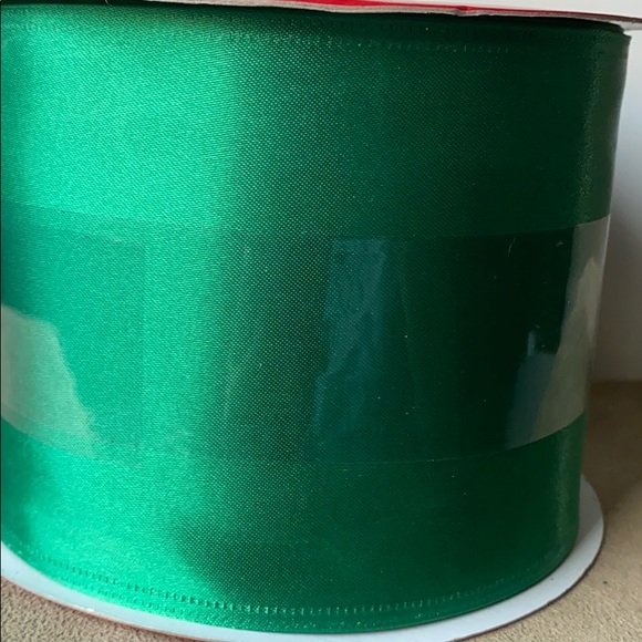 Maker's Holiday Green Christmas Wired Ribbon - Picture 2 of 5